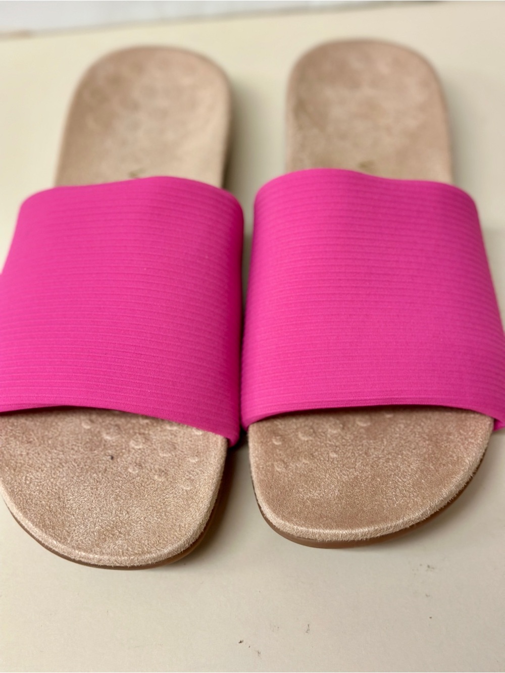 Vionic Hot Pink Slide Sandals with Neutral Footbed